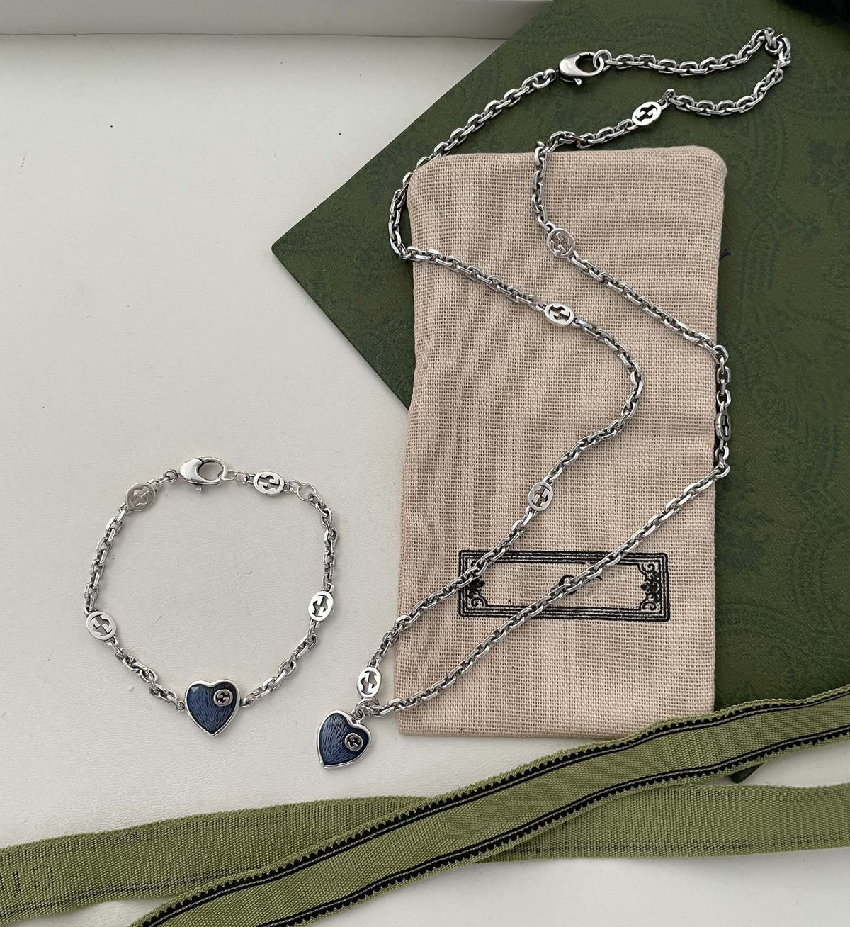 GUCCI HEARTS STERLING SILVER BLUE ENAMEL PENDANT NECKLACE